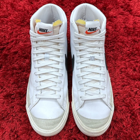 Nike Blazer Mid 77 Classic Mens 9.5 Shoes BQ6806-100 Women’s 11 White Black - Picture 3 of 7